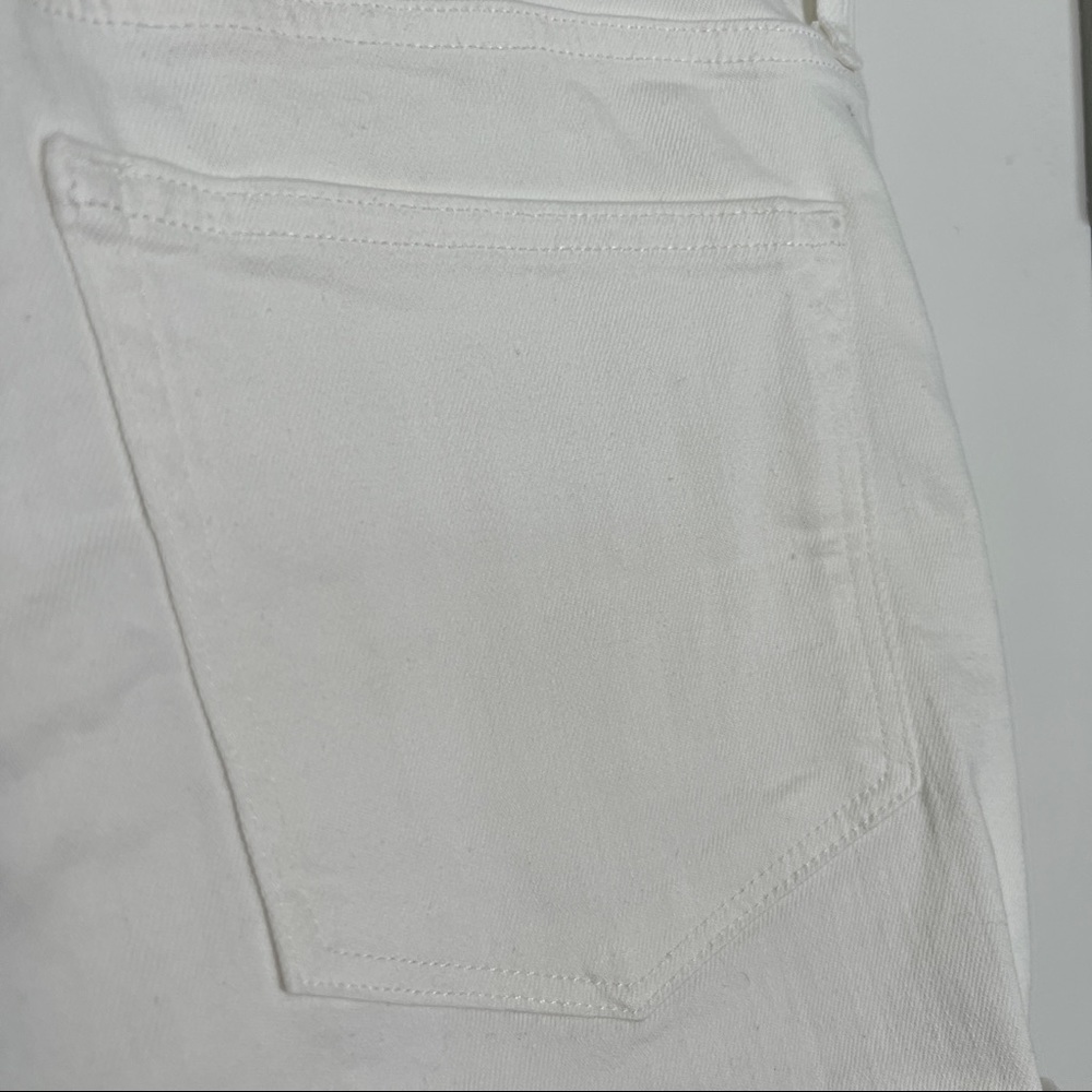 Shorts - Picture 4 of 5